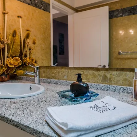 Cosy By The Portuguese Butler Vilamoura